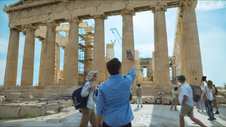 COSMOTE CHRONOS: Mε μία πρωτοποριακή εφαρμογή Υπουργείο Πολιτισμού και Αθλητισμού και COSMOTE «ζωντανεύουν» την Ακρόπολη στην ακμή της