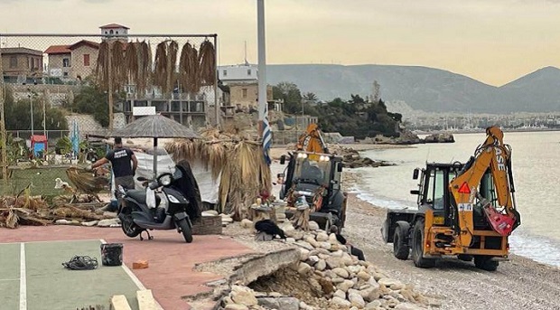 Δήμος Πειραιά: Άρχισαν τα έργα στα Βοτσαλάκια