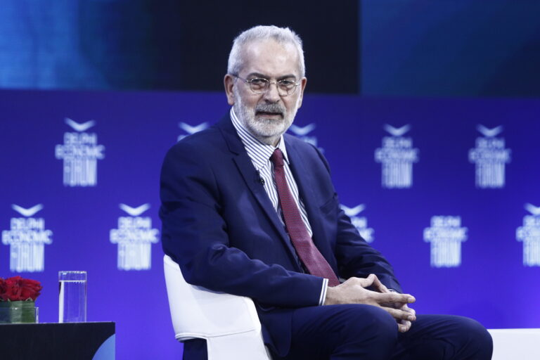 Ο Γιάννης Σαρμάς νέος υπηρεσιακός πρωθυπουργός – Ποιος είναι