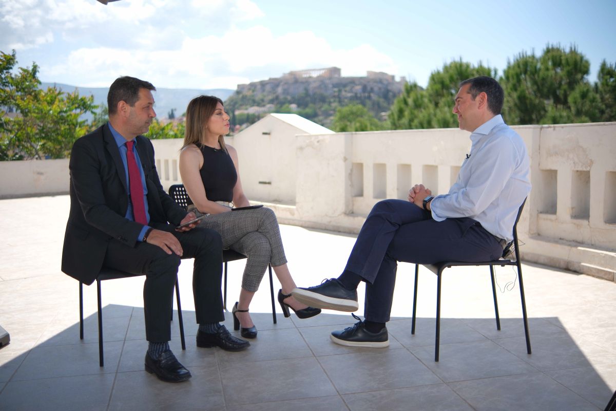 Αλέξης Τσίπρας: Καμία αύξηση εισφορών στους ελεύθερους επαγγελματίες (video)