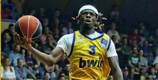 Κατέκτησε την 3η θέση στην Basket League το Περιστέρι bwin – Πως πανηγύρισαν τη νίκη στα αποδυτήρια