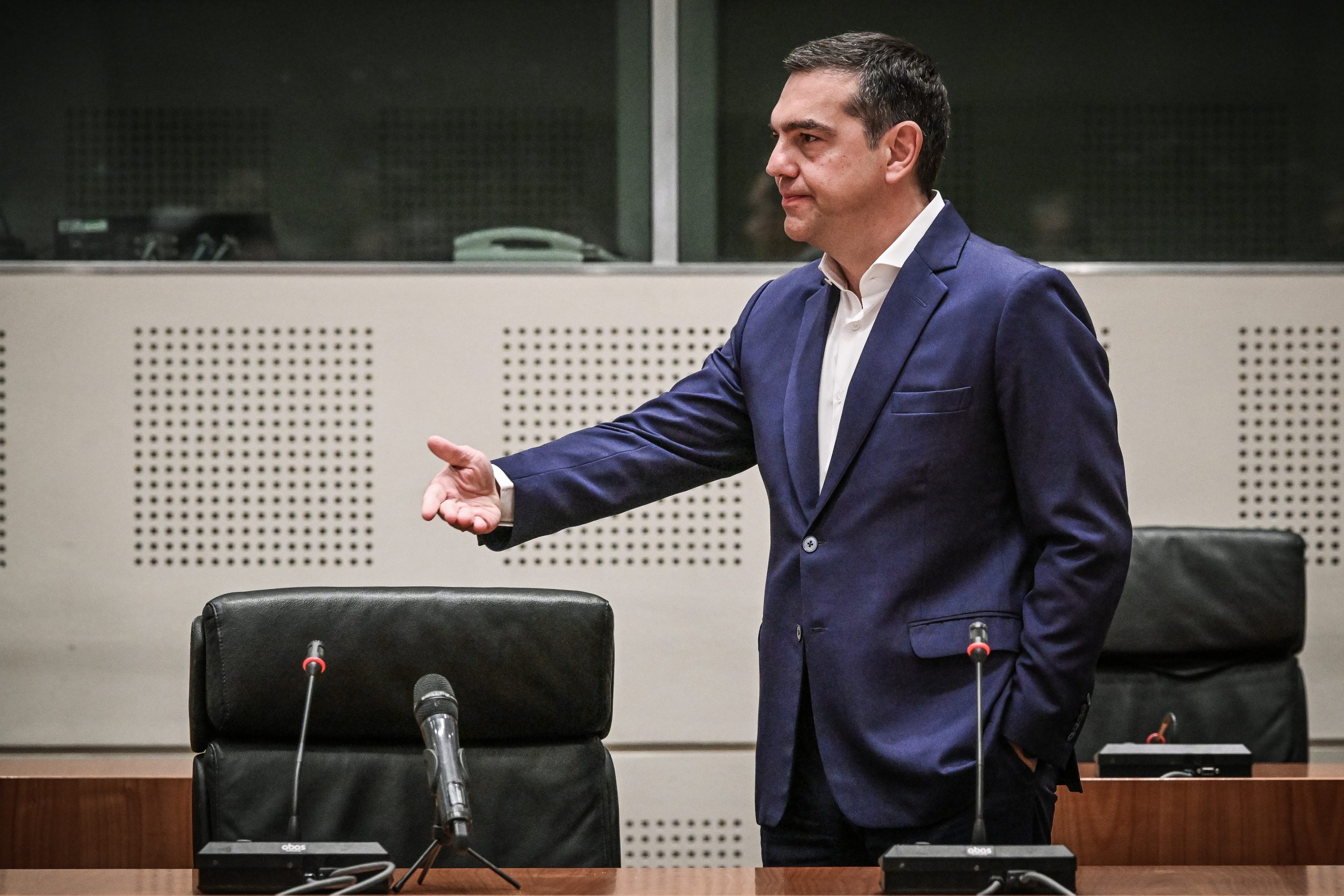 Διπλό σοκ για τον ΣΥΡΙΖΑ – Η αποχώρηση Τσίπρα και οι φήμες για νέο κόμμα