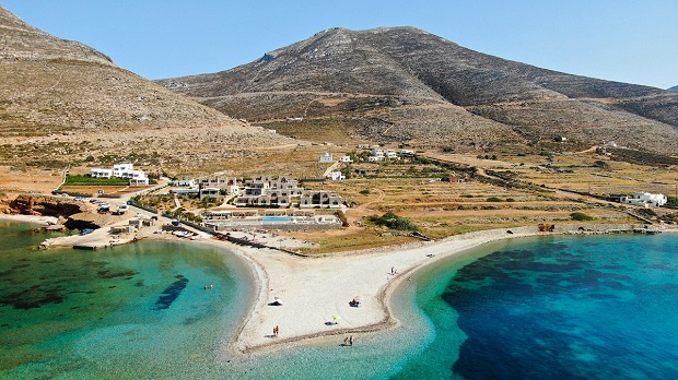 Το HAPPY TRAVELLER στην Αμοργό (Β’ μέρος)