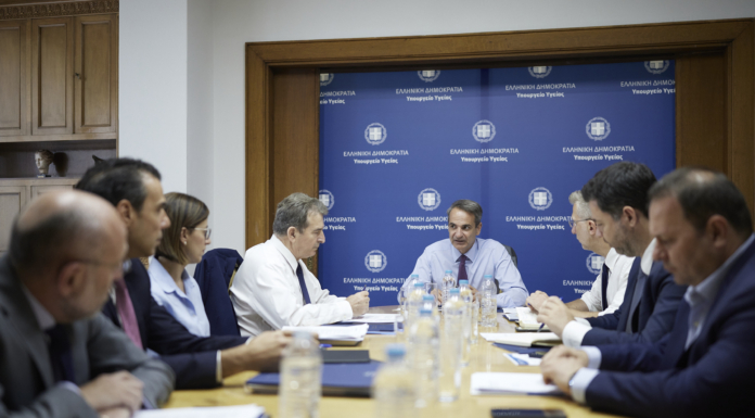 Κυβερνητικές αρρυθμίες – Ένα «φιάσκο» και δύο αυτογκόλ
