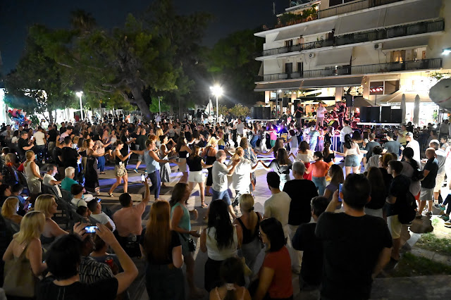 Γωγώ Τσαμπά: Το αδιαχώρητο στο Μοσχάτο σε ένα… παραδοσιακό, δημοτικό γλέντι! (φωτο – video)