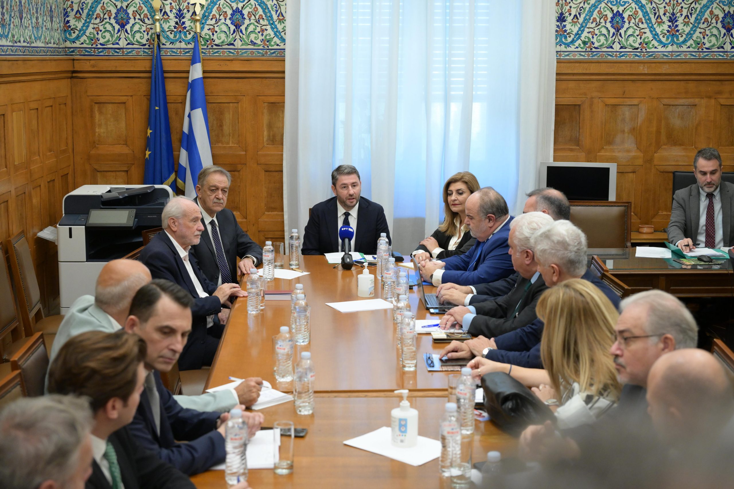 Νίκος Ανδρουλάκης: «Ο οριζόντιος φόρος της κυβέρνησης είναι “χάδι” για τους μεγάλους φοροφυγάδες και βάρος για τους αδύναμους ελεύθερους επαγγελματίες»