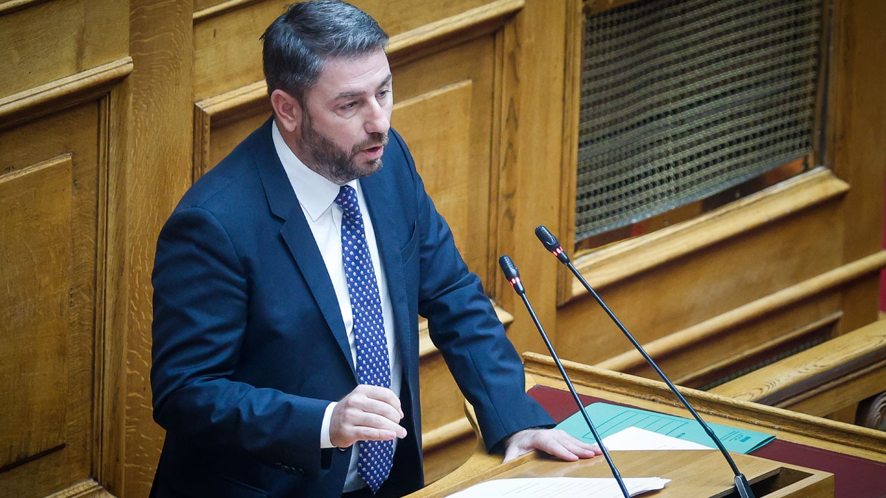 Σε τροχιά εσωστρέφειας το ΠΑΣΟΚ