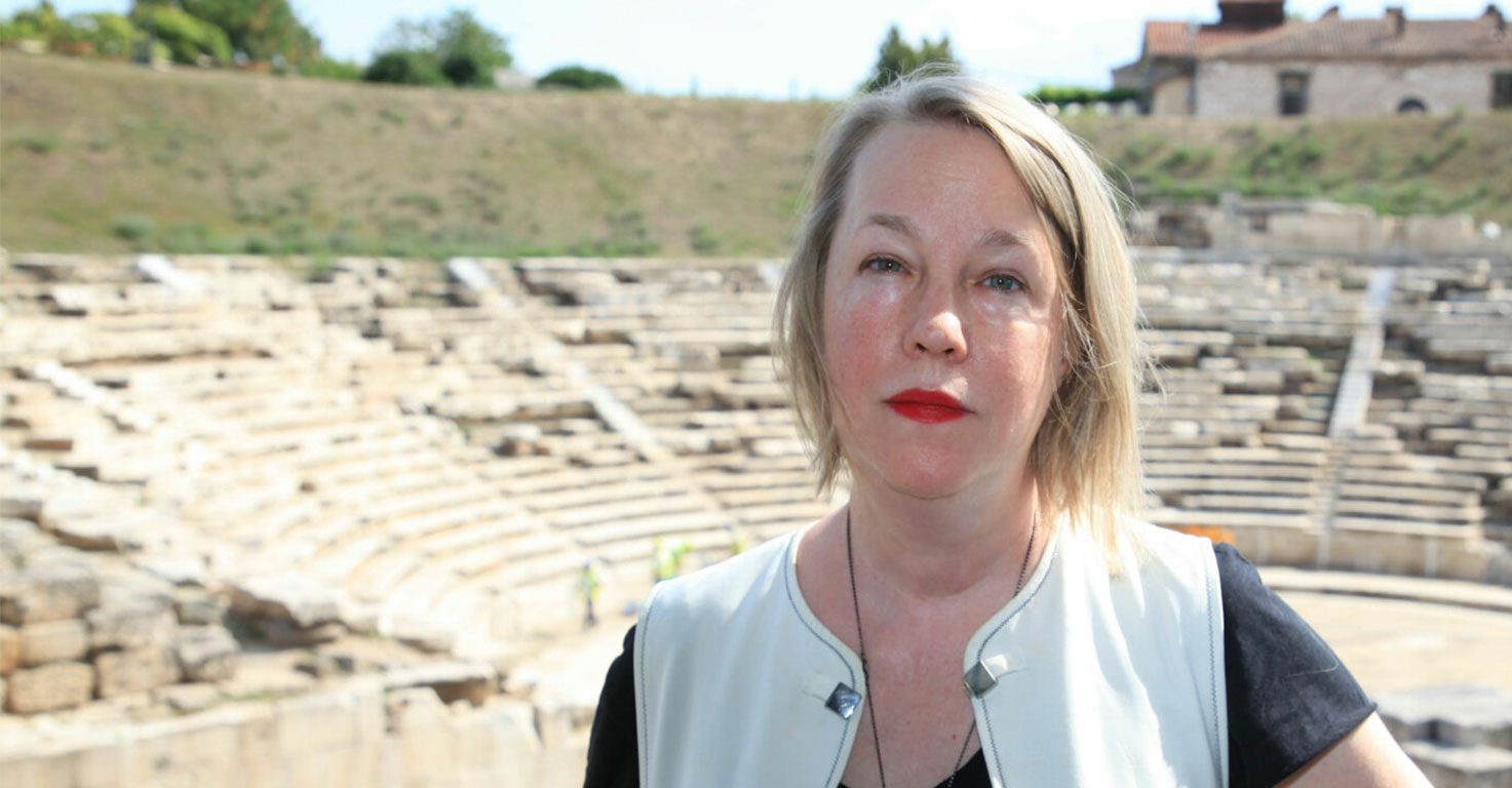 Έμοιαζε με ένα σπασμωδικό βογγητό του τραυματισμένου πνεύματος του ναού!