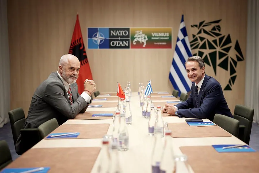 Στις Βρυξέλλες ο Μητσοτάκης για Σύνοδο ΕΕ – Δυτ.Βαλκανίων: «Όχι» από Ελλάδα αν η Αλβανία δεν λύσει το θέμα Φρέντη Μπελέρη