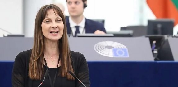 σημαντική αυτή διάκριση για την Ευρωβουλευτή Έλενα Κουντουρά