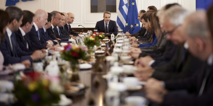 Κυρ. Μητσοτάκης: Αυξάνεται στα 830 ευρώ ο κατώτατος μισθός από την 1η Απριλίου