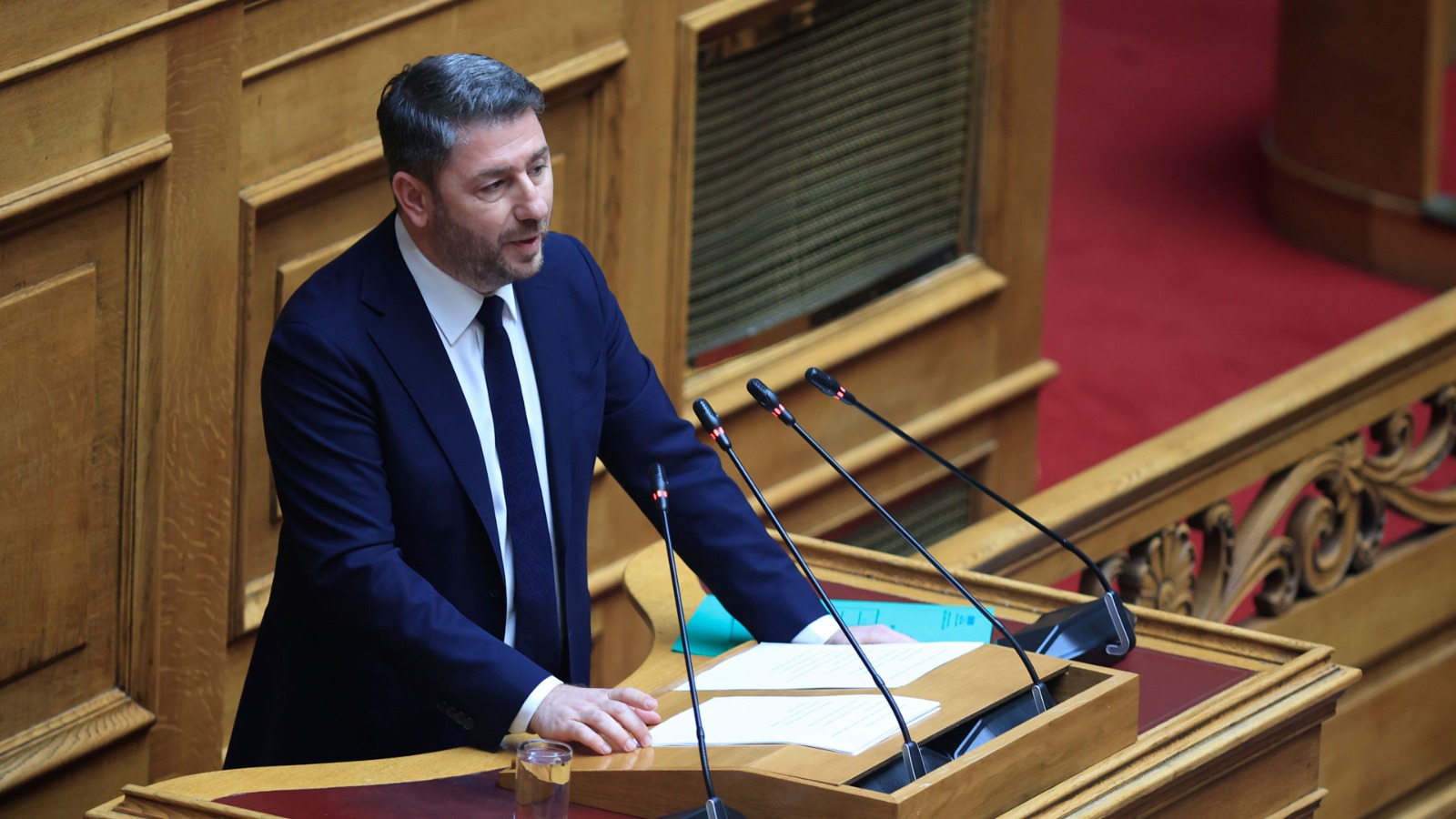 Ασκήσεις ισορροπίας από το ΠΑΣΟΚ