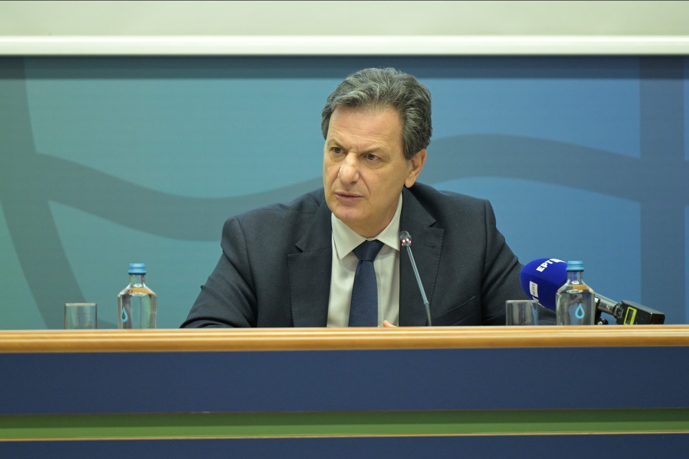 Τα 3 μέτρα για μείωση του ενεργειακού κόστους – ΥΠΕΝ: Οι 10 μεταρρυθμίσεις – Τι αλλάζει για ρευματοκλοπές και ευάλωτους