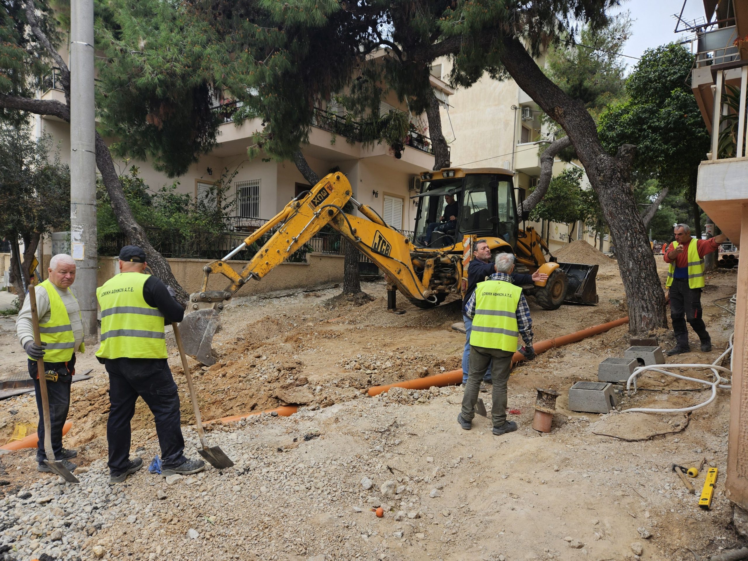 ΔΗΜΟΣ ΗΡΑΚΛΕΙΟΥ ΑΤΤΙΚΗΣ: Έργα αισθητικής, λειτουργικότητας αλλά και ουσίας: αντιπλημμυρική θωράκιση μαζί με τα έργα ανάπλασης στην Αγία Τριάδα