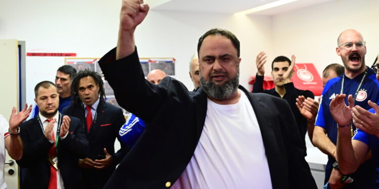 Β. Μαρινάκης: «Σήμερα η βραδιά είναι αφιερωμένη στον πατέρα μου και τον Σάββα Θεοδωρίδη»