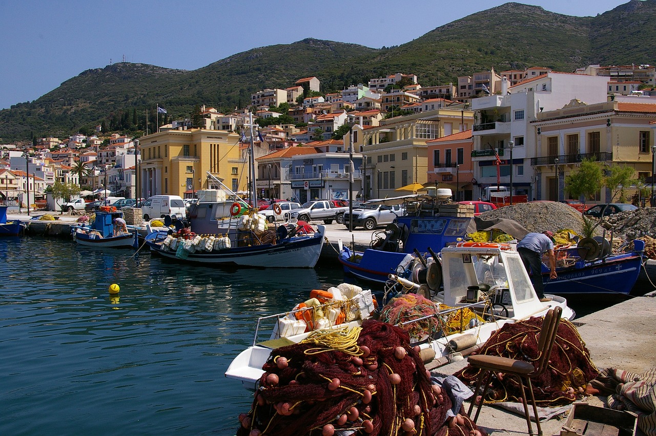 Καταφτάνουν επισκέπτες