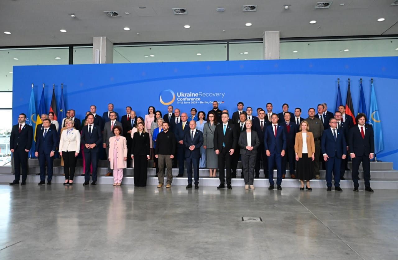 Κώστας Σκρέκας: «Η Ελλάδα θα συνεχίσει σταθερά να συνεισφέρει στην κοινή προσπάθεια ανοικοδόμησης της Ουκρανίας»