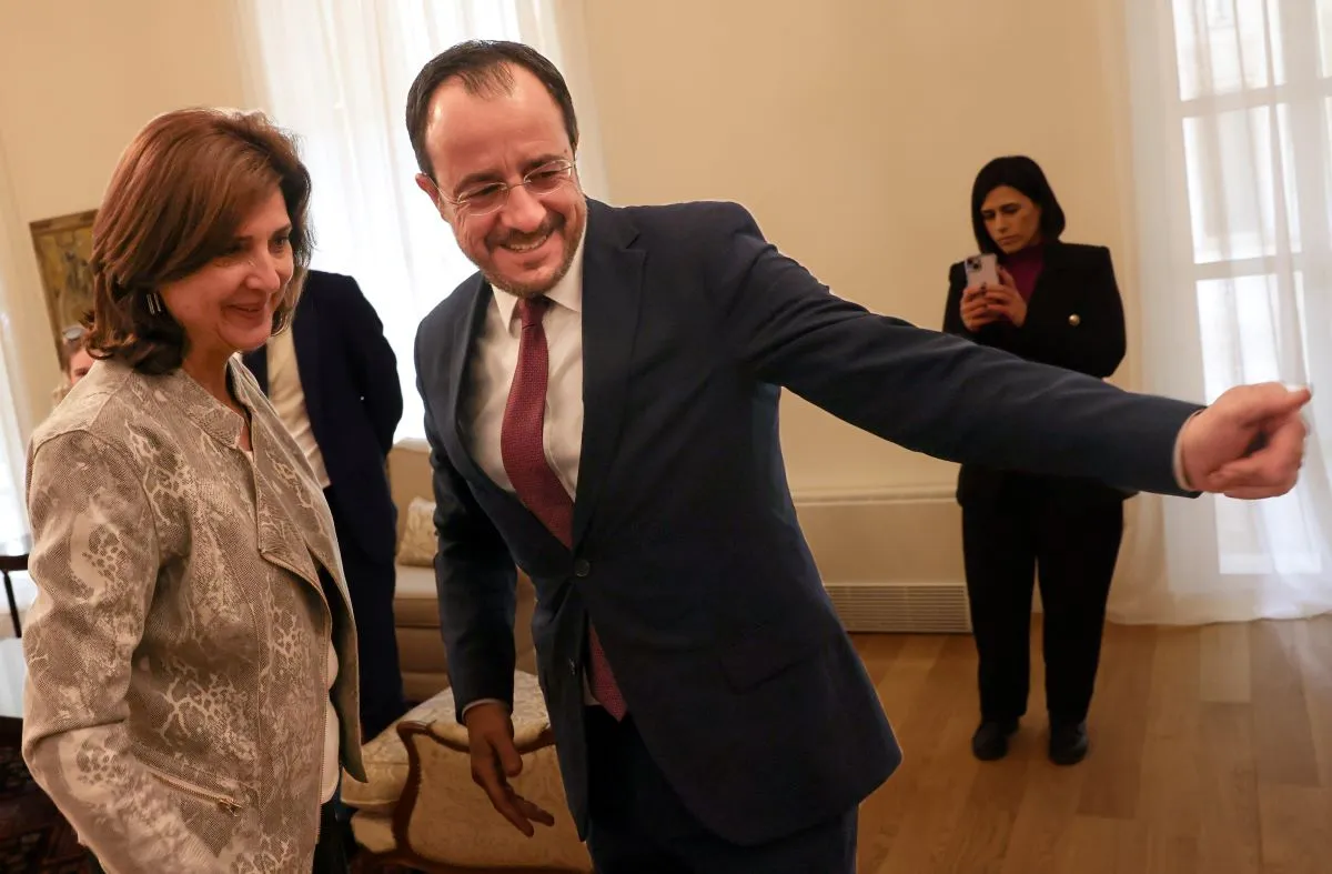 Τα σταφύλια της «ορκίν»: Τι δεν έβγαλε από το στόμα της η απεσταλμένη του Γ.Γ. του ΟΗΕ για το Κυπριακό!