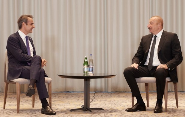 Ισορροπία στις σχέσεις… με Αζερμπαϊτζάν και Αρμενία