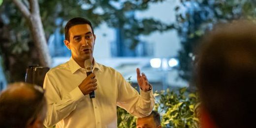 ΜΙΧΑΛΗΣ ΚΑΤΡΙΝΗΣ: «Κυβερνητική προπαγάνδα πάνω στην καμένη γη»