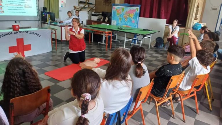 Ο Ελληνικός Ερυθρός Σταυρός μαζί με την Ομάδα Αιγαίου στην Κάσο