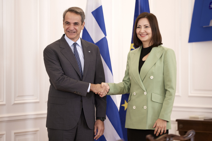 Συνάντηση Κυρ. Μητσοτάκη με Ι. Ιβάνοβα: Ολοκληρώνεται η στρατηγική της Ελλάδας για την Τεχνητή Νοημοσύνη