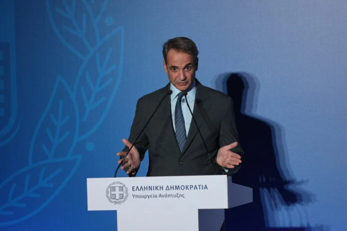 Μητσοτάκης: Σήμερα δεν συντρέχει ουσιαστικά κανείς από τους λόγους που οδήγησαν τη χώρα στην υπερδεκαετή κρίση – Τα 11 σημεία του οδικού χάρτη για επόμενα 3 έτη