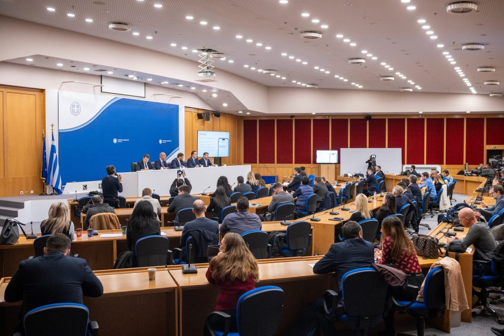 Παρουσιάστηκε το Κυβερνητικό Σχέδιο για την εγκατάσταση 1.388 καμερών τροχαίας σε κεντρικούς δρόμους της Αθήνας (video)