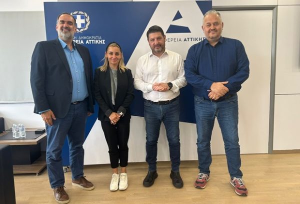 Ο Νίκος Χαρδαλιάς με συνεργάτες του στηρίζουν την Ελληνική Ομοσπονδία Αθλητισμού Κωφών για τους Ολυμπιακούς Αγώνες Κωφών 2029.