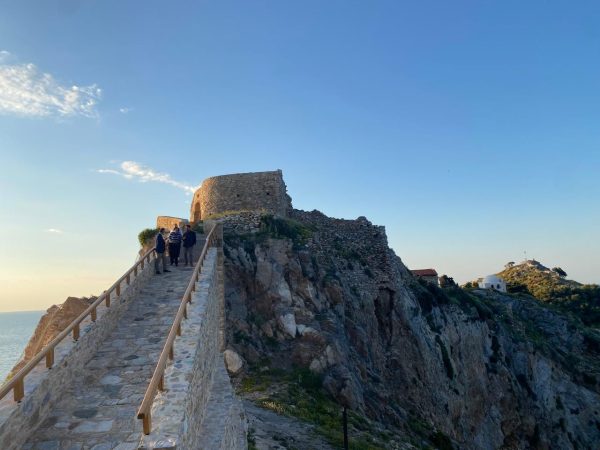 Το Κάστρο του Παπαδιαμάντη στη Σκιάθο, με τη Λίνα Μενδώνη, συνδέει το παρελθόν με το μέλλον του νησιού.