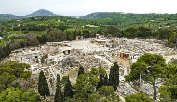 Ο αρχαιολογικός χώρος της Κνωσού παρουσιάζεται με αντιπυρική και αντικεραυνική θωράκιση, προστατεύοντας την ιστορική του αξία.