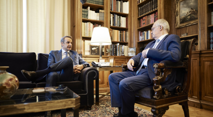 Ελληνικά πολεμικά πλοία στα όρια με τη Λιβύη: Διπλό μήνυμα από τον πρωθυπουργό