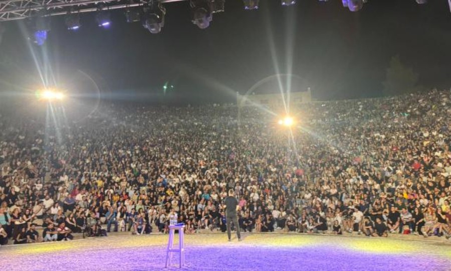 Αλέξανδρος Τσουβέλας – Θρίαμβος για τον «Εξωγήινο» στη Θεσσαλονίκη