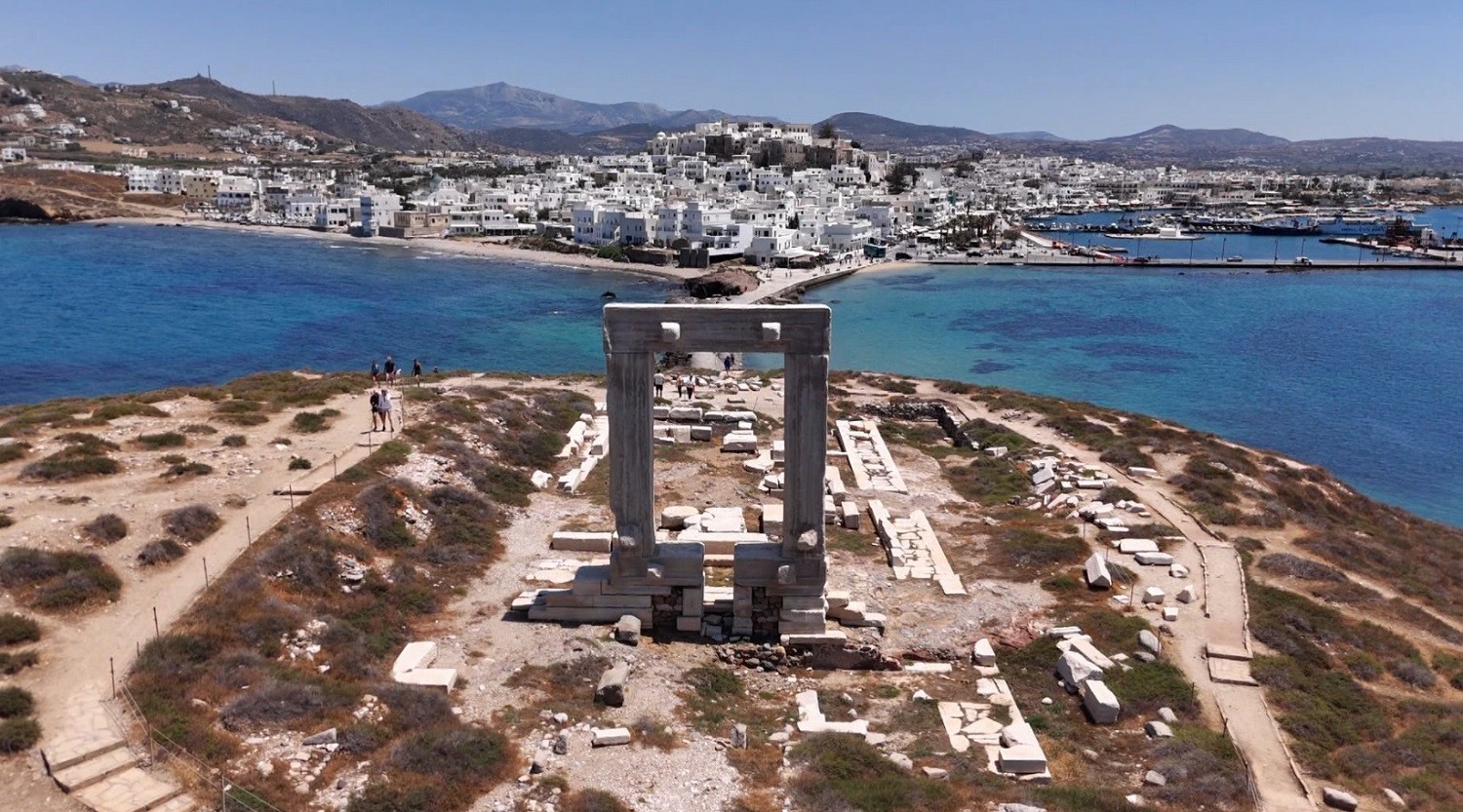«ΟΠΟΥ ΥΠΑΡΧΕΙ ΕΛΛΑΔΑ» | ΣΕ ΑΠΕΥΘΕΙΑΣ ΜΕΤΑΔΟΣΗ ΑΠΟ ΤΗ ΝΑΞΟ