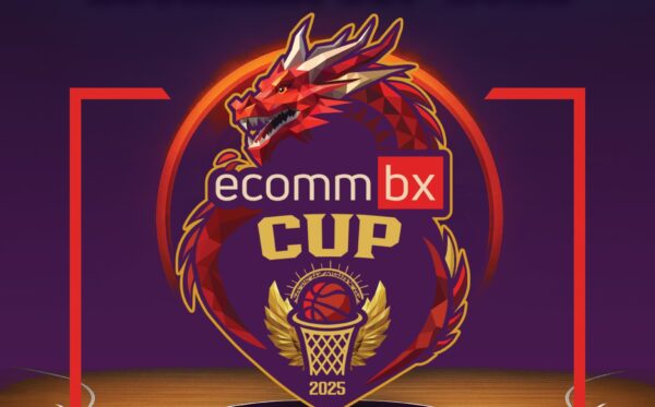 Λογότυπο ecommbx CUP 2025 με δράκο και καλαθοσφαίριση για τον φιλικό αγώνα Ελλάδας - Σερβίας.