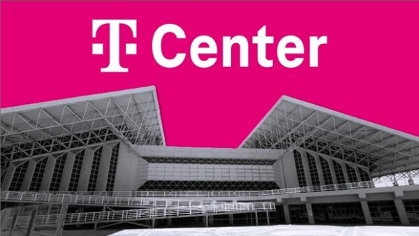 Το TELEKOM CENTER Athens, το Κλειστό Γήπεδο Μπάσκετ του ΟΑΚΑ, με τη νέα ονομασία από την COSMOTE TELEKOM.
