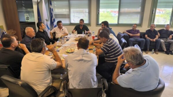 Συνάντηση για την άρδευση της Κωπαΐδας στην Περιφέρεια Στερεάς Ελλάδας, όπου συζητήθηκαν θέματα λειψυδρίας.