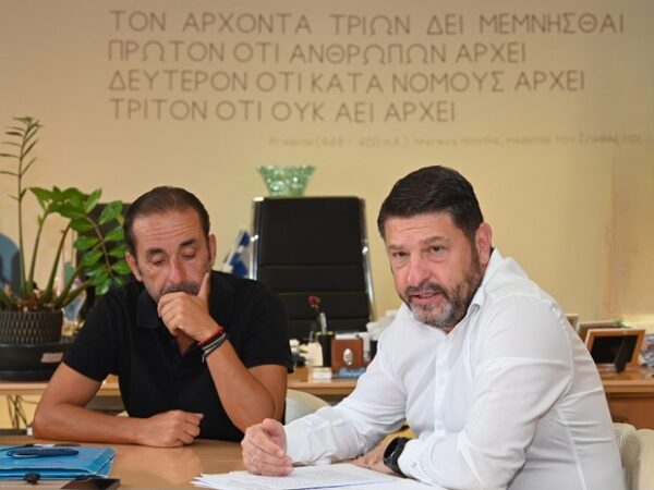 Ο Νίκος Χαρδαλιάς συζητά στο Γαλάτσι για έργα ουσίας και την Αττική που αξίζουμε, με έμφαση στις υποσχέσεις.