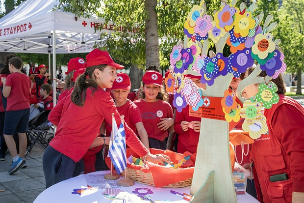 Ο Ε.Ε.Σ. υποστηρίζει κάθε χρόνο περισσότερα από 8.500 παιδιά που χρειάζονται στήριξη σε όλη την Ελλάδα