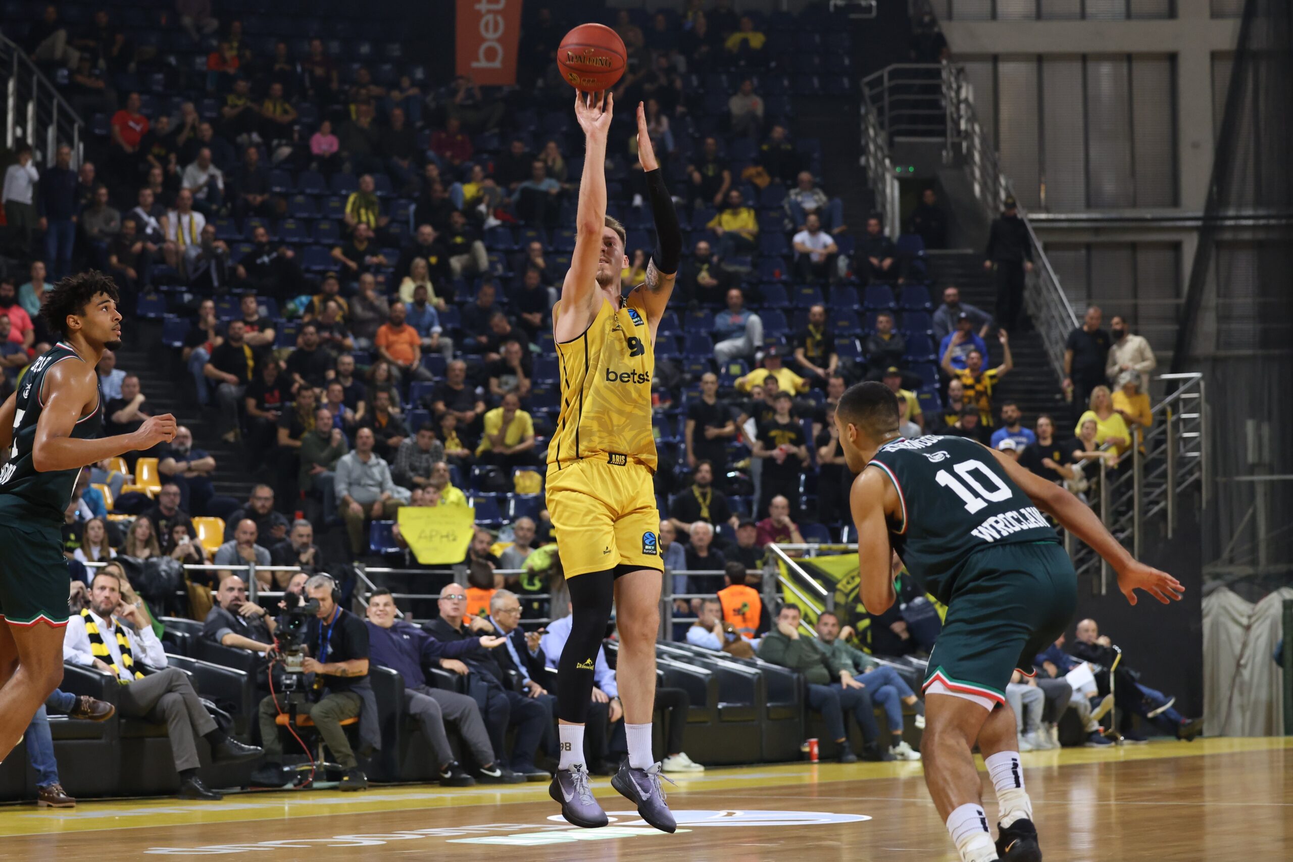 Επιστροφή στις νίκες στο BKT EuroCup για τον ΑΡΗ, 85-78 τη Slask