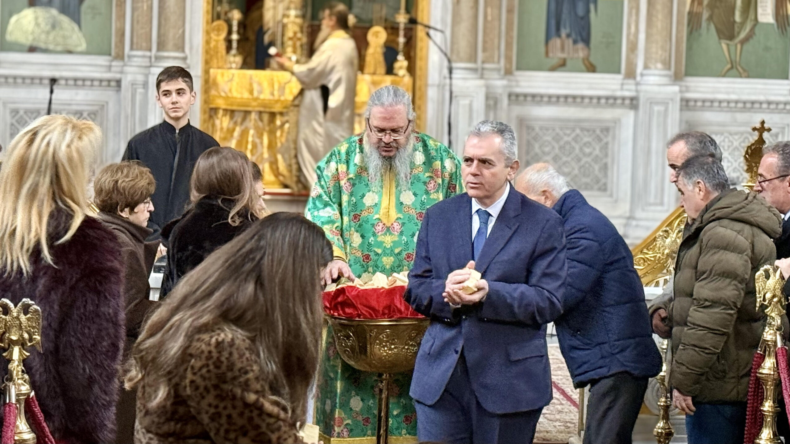 ΜΑΞΙΜΟΣ ΧΑΡΑΚΟΠΟΥΛΟΣ: Αναστάσιος, ο νέος φωτιστής της Αλβανίας