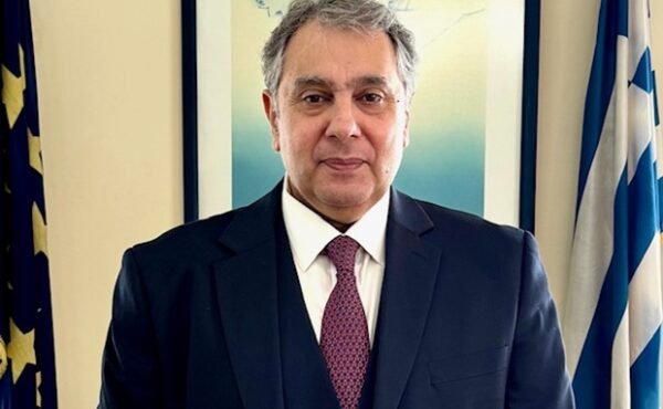 Ο Β. Κορκίδης μιλάει για τον τζίρο των εορτών και τις ασιατικές πλατφόρμες στο "Π".