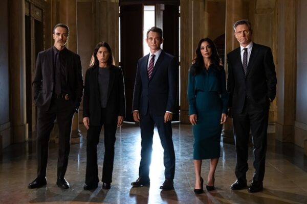 Η πενταμελής ομάδα της σειράς «Law & Order» έρχεται να καθηλώσει τους τηλεθεατές στο Novacinema4.
