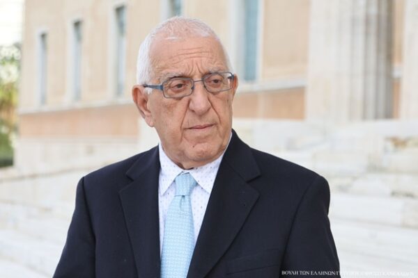 Ο Πρόεδρος της Βουλής των Ελλήνων, Κωνσταντίνος Τασούλας, ζητά να μην διακοπεί το ελληνικό πρόγραμμα της Deutsche Welle.