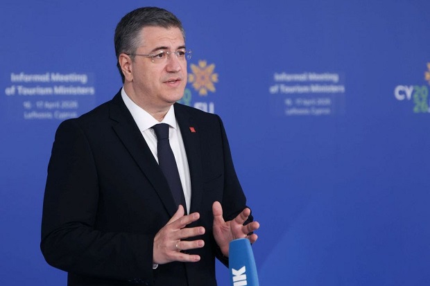 Α. Τζιτζικώστας από τη Λευκωσία: «Η ΕΕ διαθέτει επαρκή ποσότητα καυσίμων για αεροδρόμια και αεροσκάφη για το επόμενο διάστημα