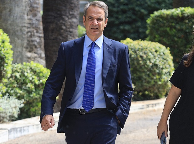 «Δεν βγάζει το καλοκαίρι η κυβέρνηση»…
