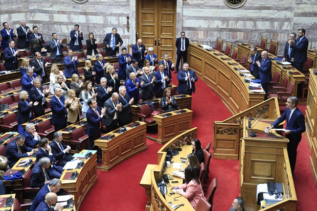 Αιφνιδίασε ο Μητσοτάκης με τις εξαγγελίες για τους δανειολήπτες