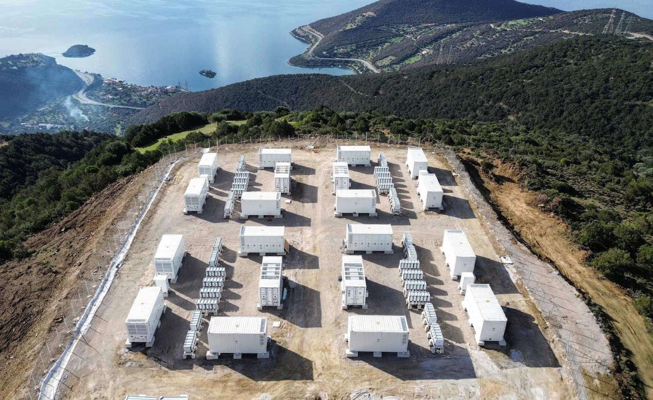 Όσα πρέπει να γνωρίζετε για τις μπαταρίες: το κλειδί για την ενεργειακή αυτονομία