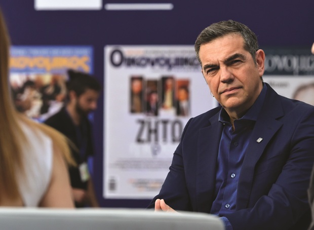 Ο Τσίπρας προσέχει πολύ τις οικονομικές συνδρομές