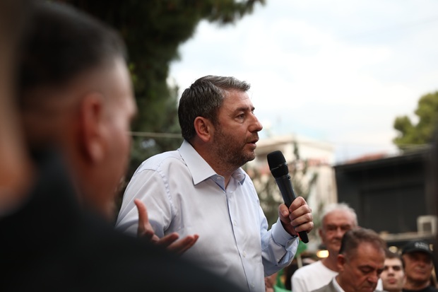 «Μαύρη τρύπα» για το ΠΑΣΟΚ το Λεκανοπέδιο